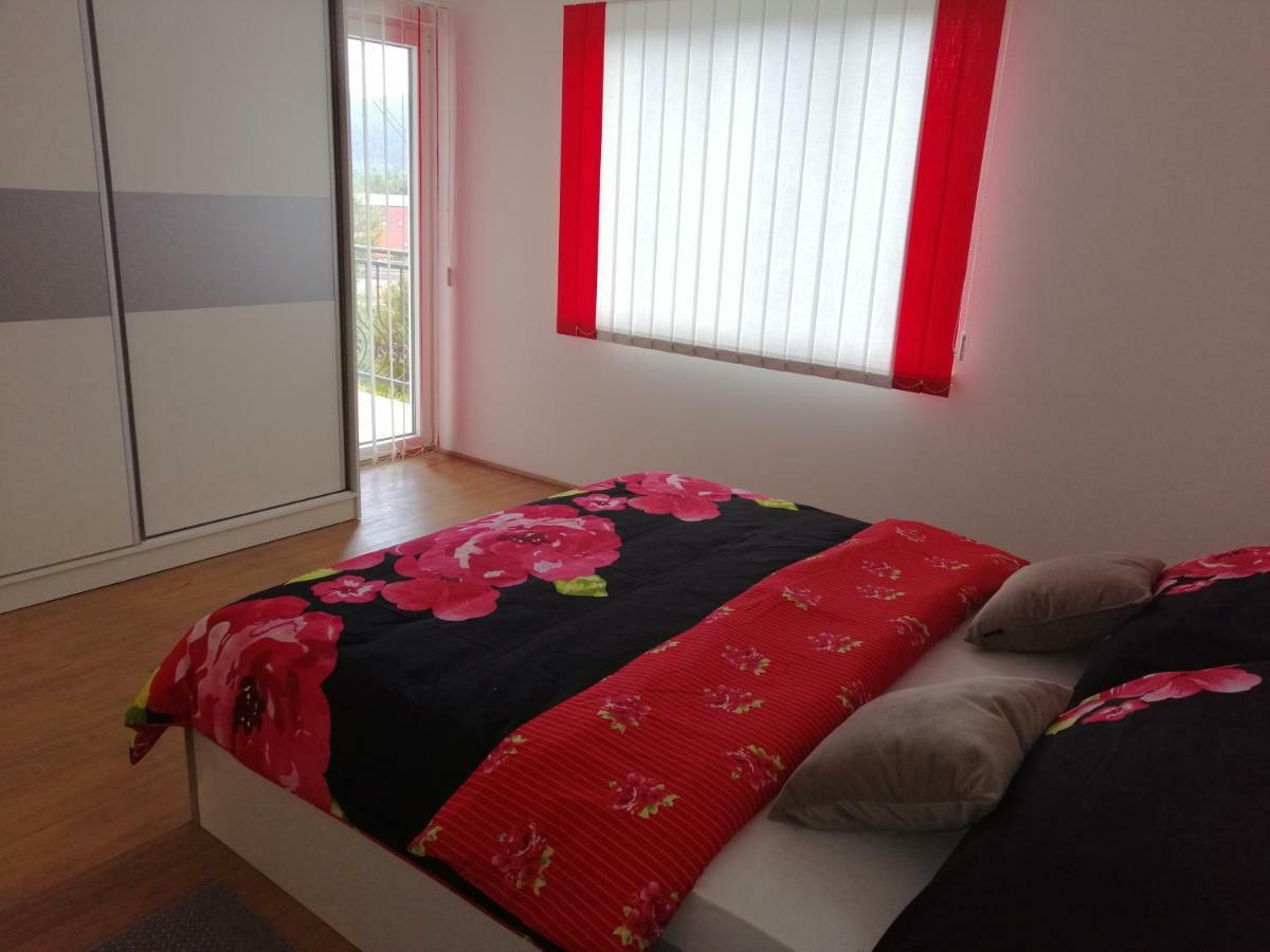 Cosy Apartment Road A6 Fužine Eksteriør billede