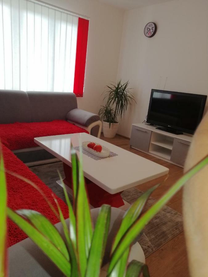 Cosy Apartment Road A6 Fužine Eksteriør billede